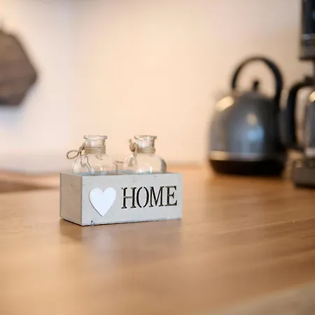 Promenade 27 Koje 23 *